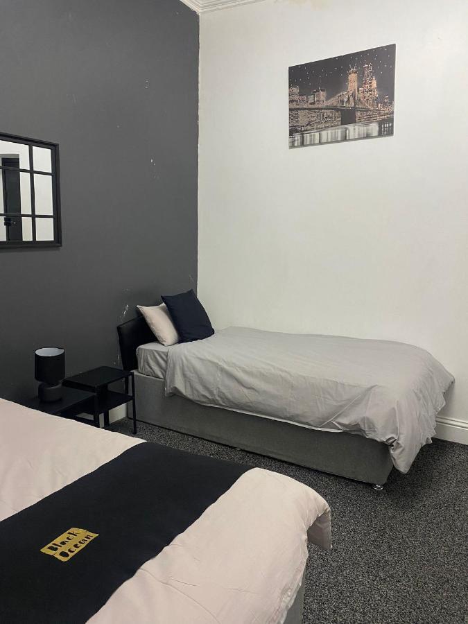 Black Ocean Holiday Apartments Blackpool Eksteriør billede